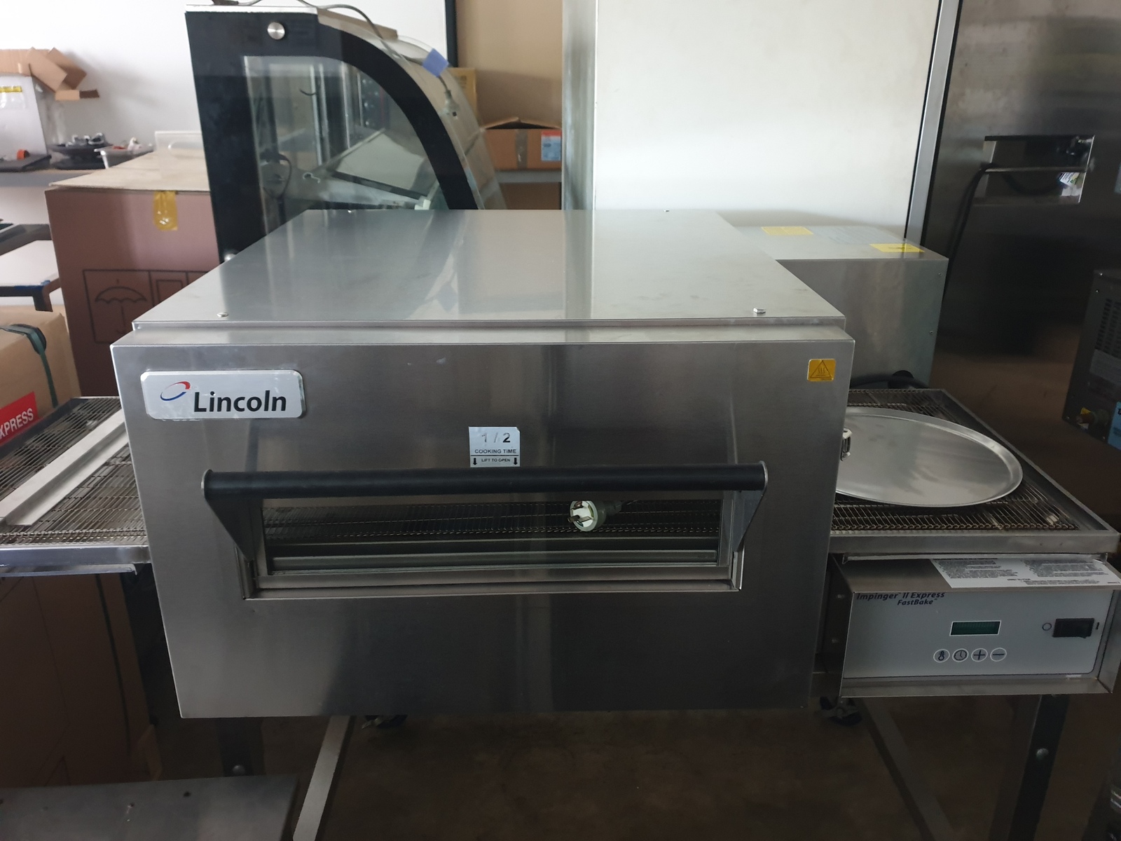 Amazon Com Star 214hx Miniveyor Conveyor Pizza Oven 208v Left To Right Operation Toaster Ovens Kitchen Dining